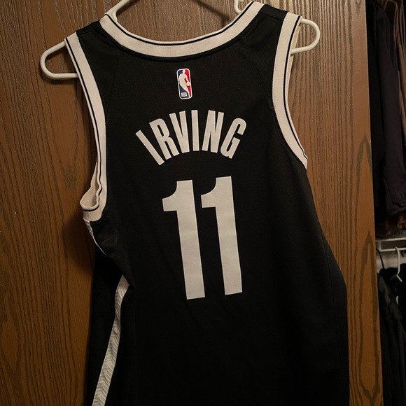 Brooklyn Nets Kyrie Irving - Picture 2 of 2